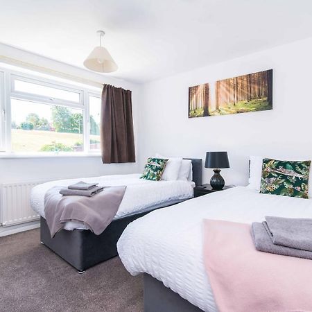 Modern Three Bedroom Home In Castle Donington Exterior foto